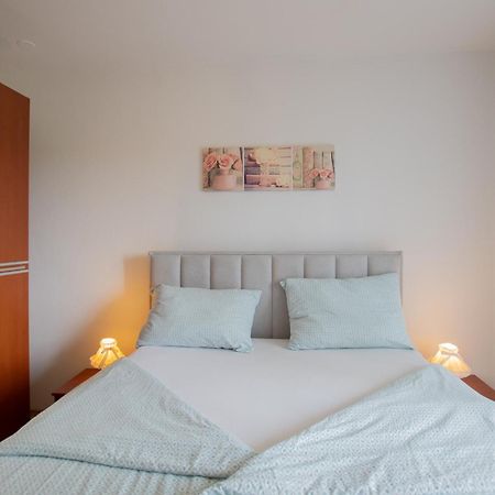 פורץ Apartments Mira 645 מראה חיצוני תמונה
