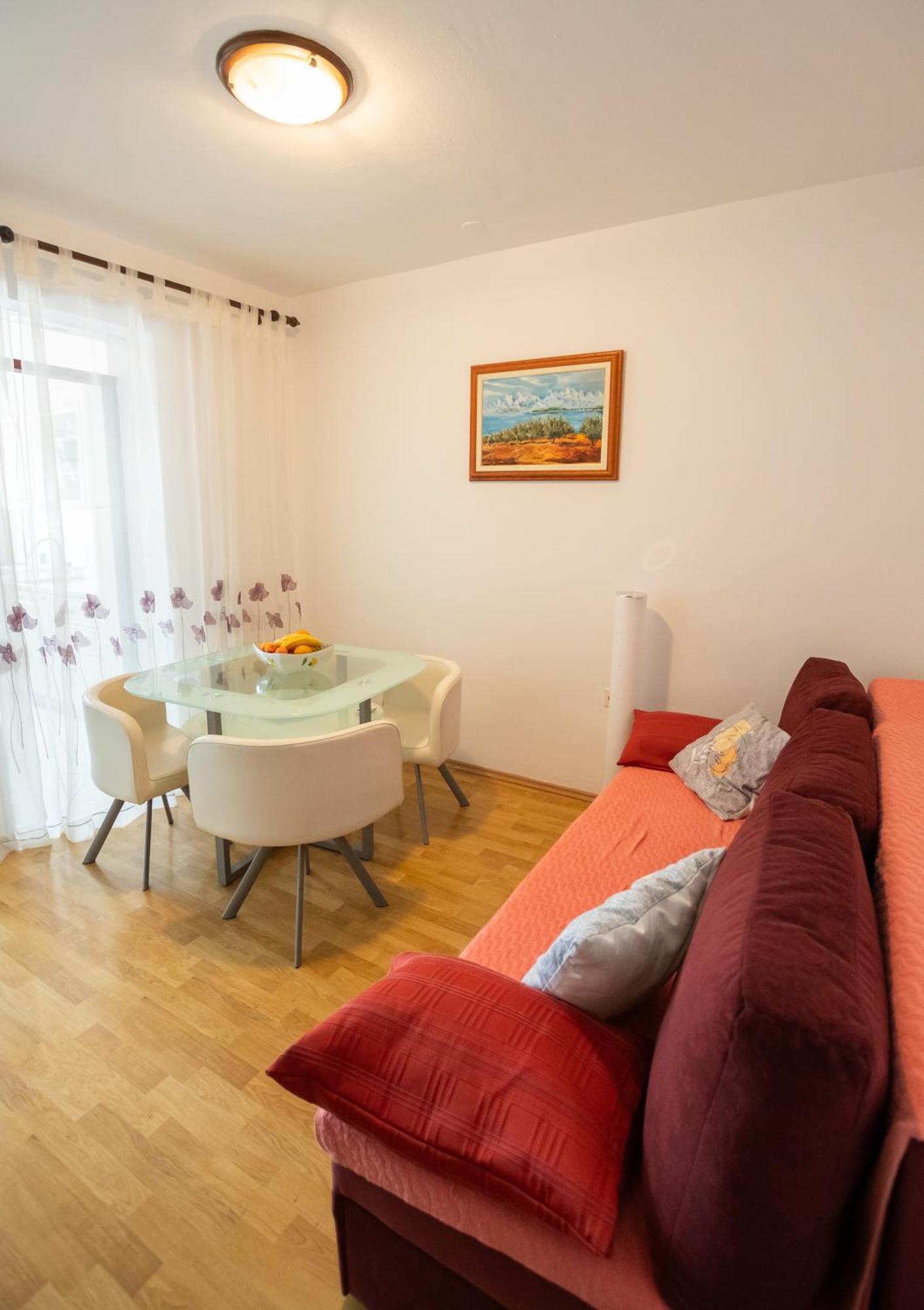 פורץ Apartments Mira 645 מראה חיצוני תמונה